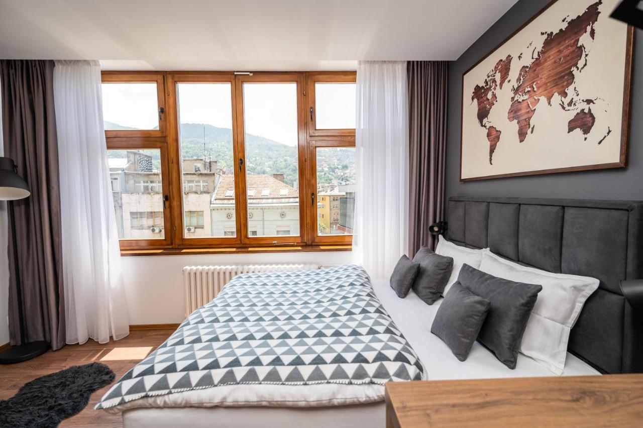 Modern And Bright Apartments - Main Street Сараево Екстериор снимка