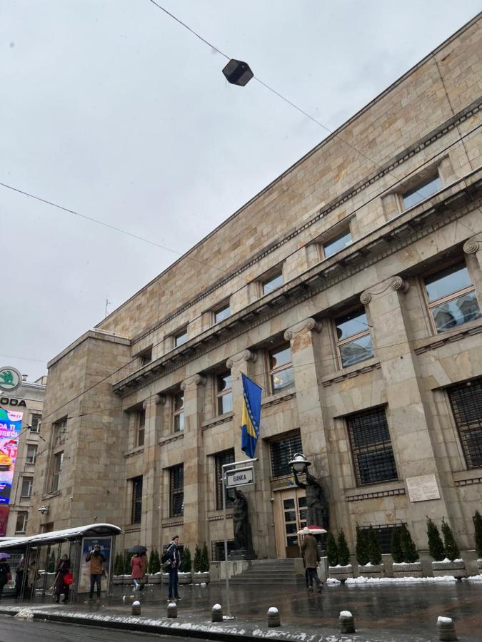 Modern And Bright Apartments - Main Street Сараево Екстериор снимка