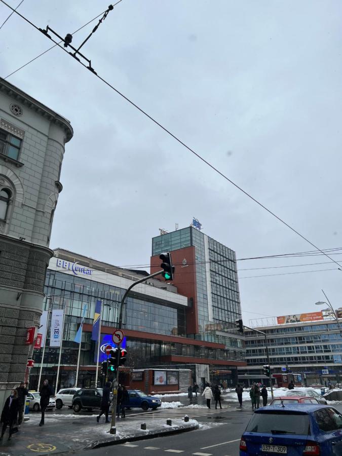 Modern And Bright Apartments - Main Street Сараево Екстериор снимка